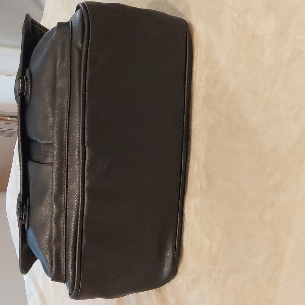 Perry Ellis Black Leather Portfolio Mens Breifcase - Picture 10 of 16